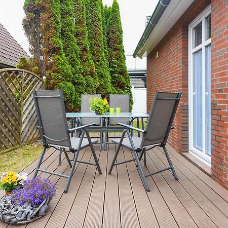 Ferienwohnungen Im Haus Meeresleuchten Neuharlingersiel Buitenkant foto